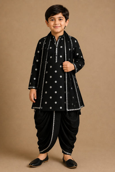 Pre Order: Kaali Chandni Kurta Set