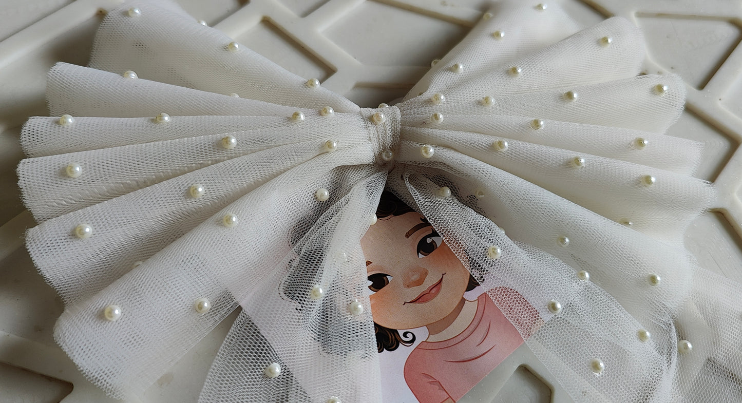 White Pearl Bow Hairclip