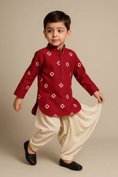Pre Order: Printed Kurta With Beads Detailing And Salwar