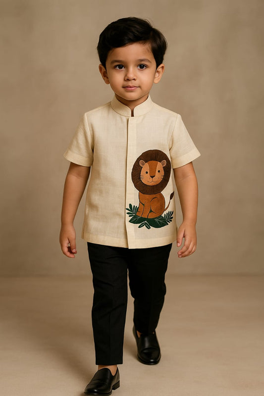 Pre Order: UNISEX Lion Hand Painted White Shirt