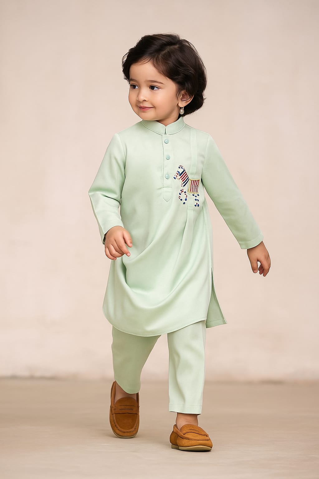 Pre Order: Green Elegant Draped Kurta With Animal Embroidered Applique And Salwar