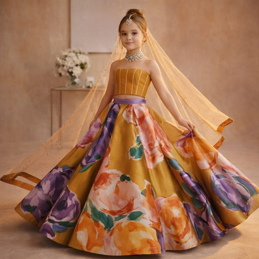 Pre Order: Sunehri Gulbahar Lehenga Set