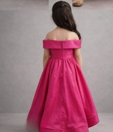 Pre Order: Noor-e-Gulabi Gown