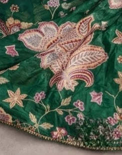 Pre Order: Hariyali Pushp Lehenga Set