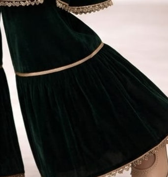 Pre Order: Noor-e-Hari Set