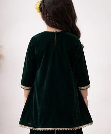 Pre Order: Noor-e-Hari Set