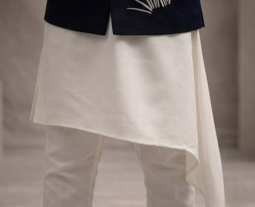 Pre Order: Rivaah Lullaby Kurta Set With Jacket