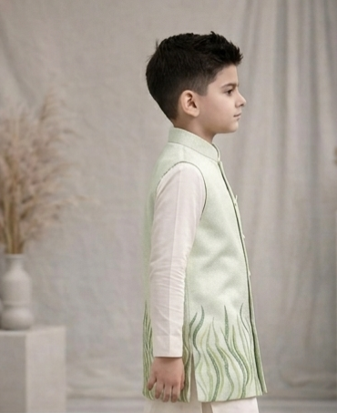 Pre Order: Leaf line Kurta Set With Jacket