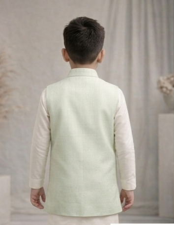 Pre Order: Leaf line Kurta Set With Jacket