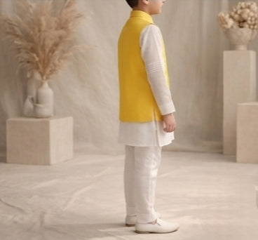 Pre Order: Nehru Kurta Set With Jacket