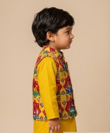 Pre Order: Ethnic Kurta With Pocket Detail Printed Jacket And Pyjama