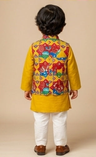 Pre Order: Ethnic Kurta With Pocket Detail Printed Jacket And Pyjama
