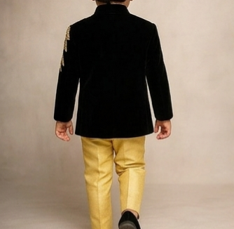 Pre Order: Stylish Zari Embroidered Velvet Sherwani With Pyjama