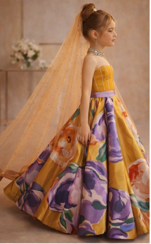 Pre Order: Sunehri Gulbahar Lehenga Set