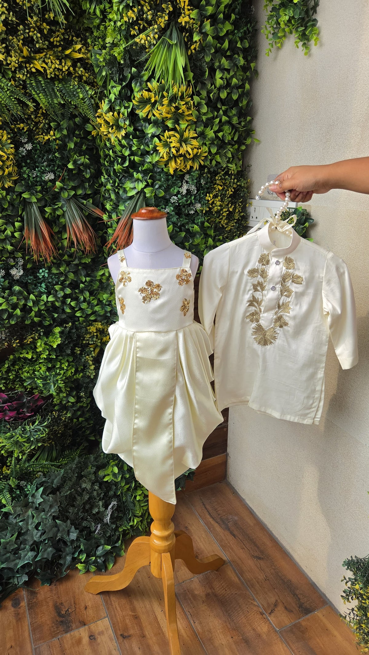 (Boy) Pre Order:Off White And Gold Kurta Set