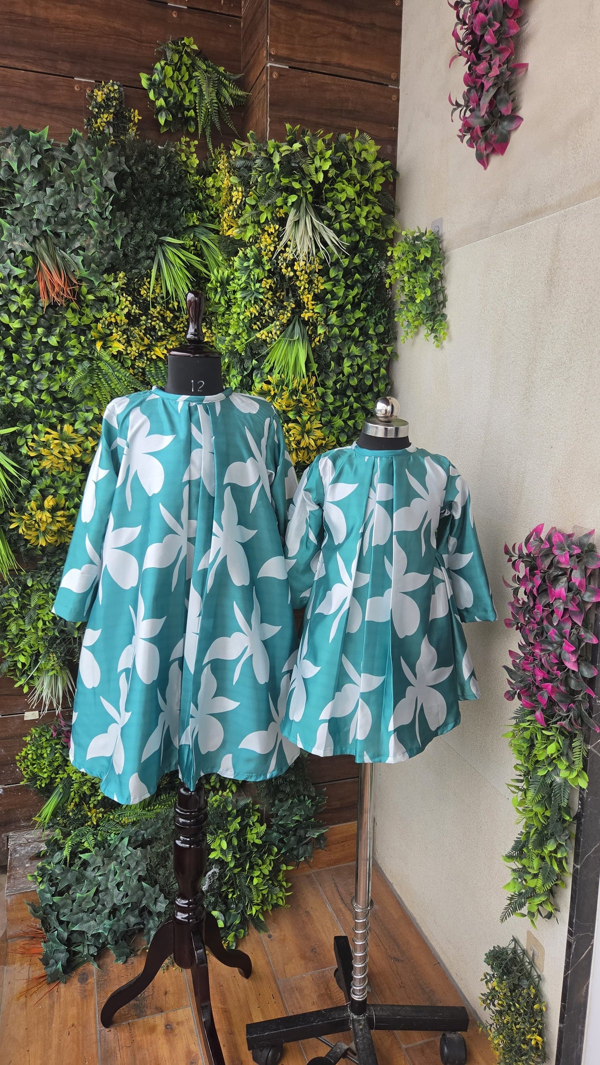 Pre Order: Green Printed Kurti With Pant