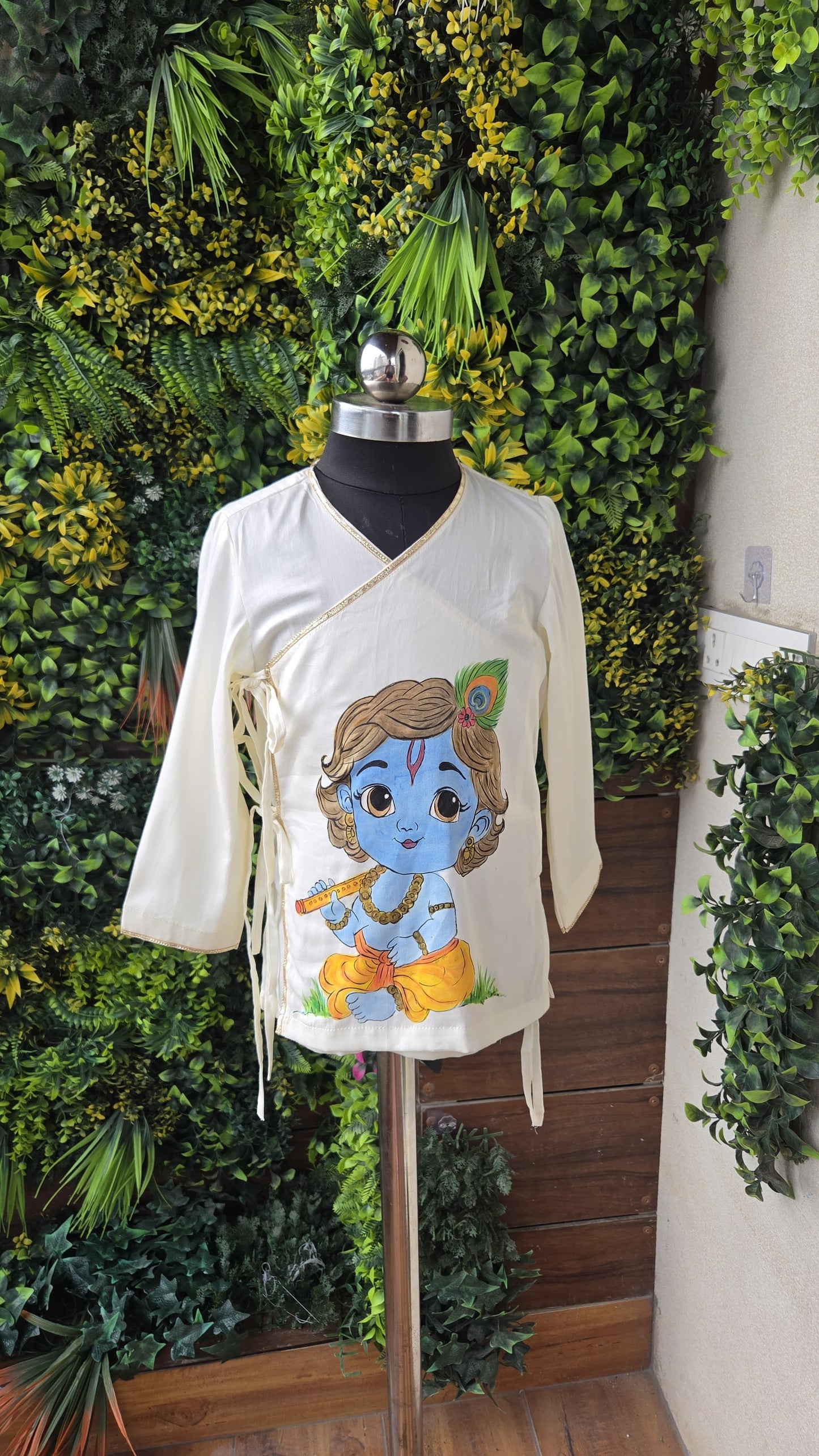 Pre Order: Krishna Hand-Painted Off-White Kurta And Lurex Striped Dhoti
