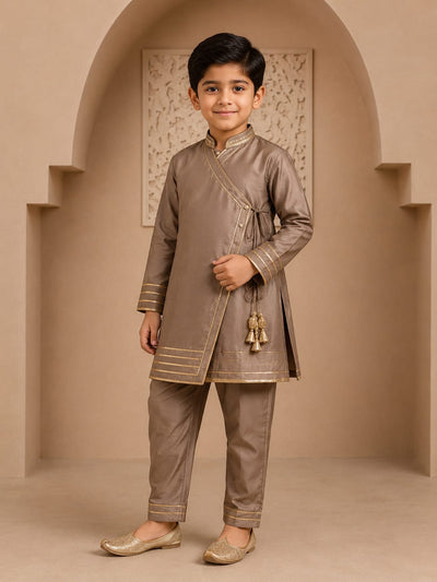 Pre Order: Sunehri Riwaayat Kurta Set