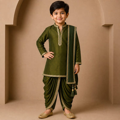 Pre Order: Hariyali Noor Kurta Set