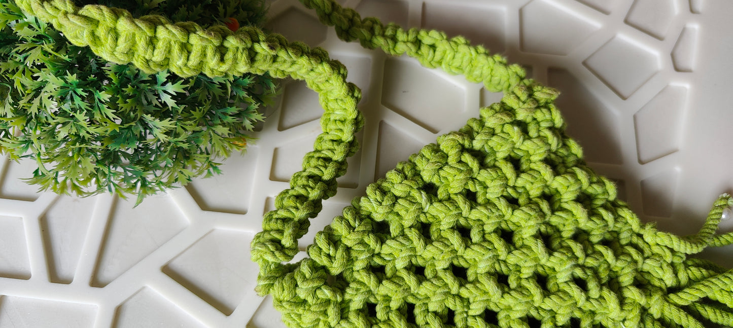 Green Macrame Pearl Bag